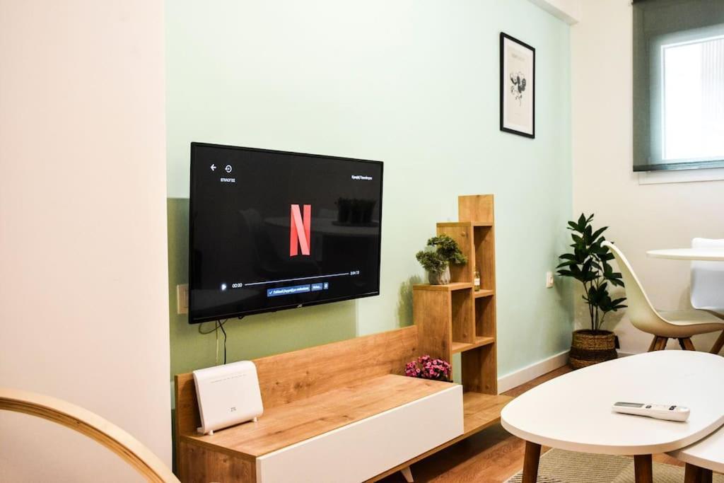 Newly Renovated-City Center Apartment Athen Exterior foto
