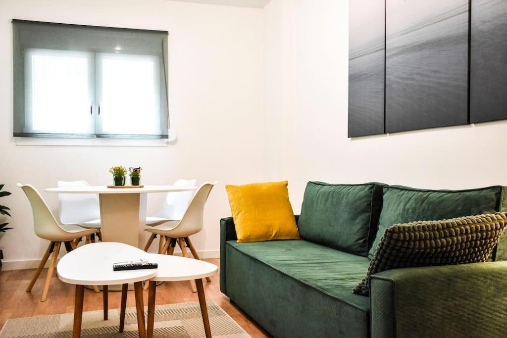 Newly Renovated-City Center Apartment Athen Exterior foto
